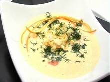 Закуски: Холодный суп с креветками и апельсином (видеорецепт)