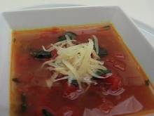Супы: Суп с томатами и базиликом (видеорецепт)