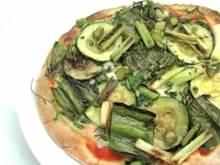 Кадр из Закуски: Зеленая пицца (видеорецепт)