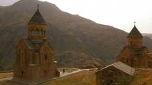 Кадр из Армения. живые камни: Нораванк
