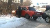 "ВАЗ" врезался в Chevrolet и вылетел на "встречку" в Отрадном
