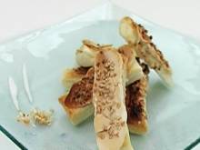 Готовим в печке: Слойки с орехами (видеорецепт)