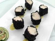 Готовим на сковороде: Курица с кунжутом и апельсиновым медом (видеорецепт)
