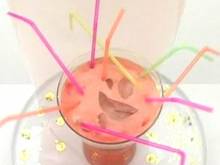 Кадр из Коктейли: Мультифруктовый пунш (видеорецепт)