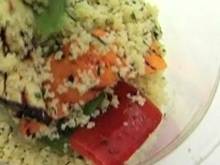 Кадр из Низкокалорийные рецепты: Кускус с овощами (видеорецепт)
