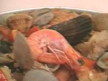 Кадр из Горячие блюда: Паэлья из морепродуктов (видеорецепт)