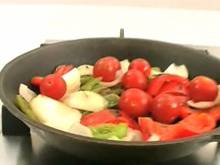 Кадр из Готовим на сковороде: Кебаб с овощами (видеорецепт)