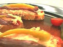 Кадр из Бутерброды: Тунец с перцем (видеорецепт)