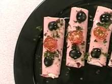 Кадр из Закуски: Свежий сыр и болонская закуска (видеорецепт)