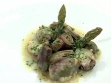 Кадр из Горячие блюда: Артишоки и зеленая спаржа (видеорецепт)