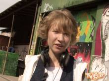 Кадр из Street fashion: Очень разнообразный стиль